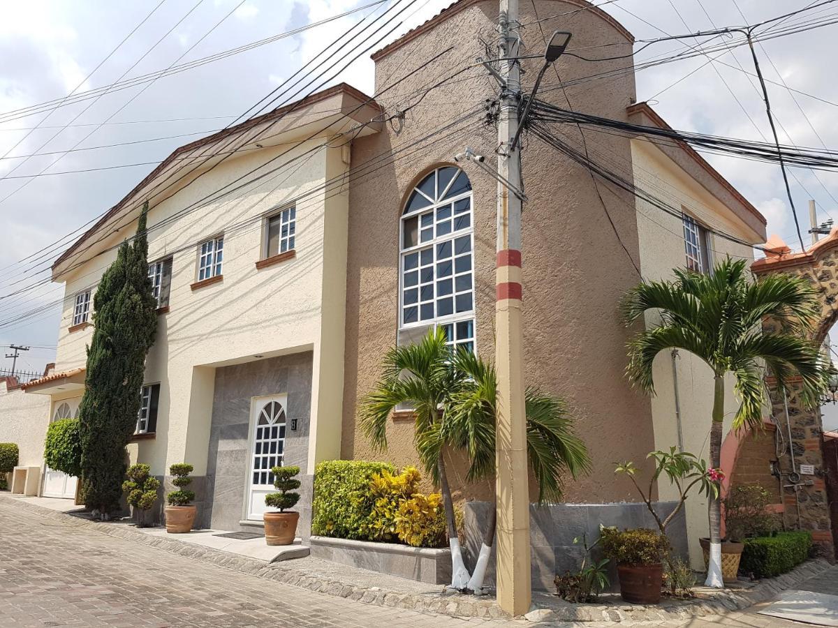 Casa Los Peregrina Cuernavaca Exterior foto